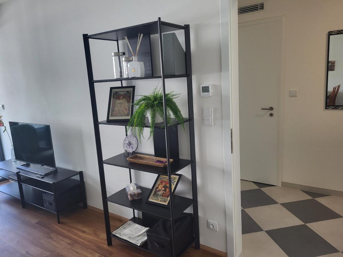 New Apartment In Karlin, Praha 8, Close To Center Εξωτερικό φωτογραφία